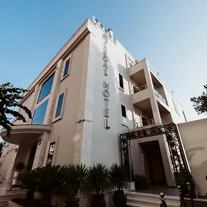 Jaroal **** Sarandë